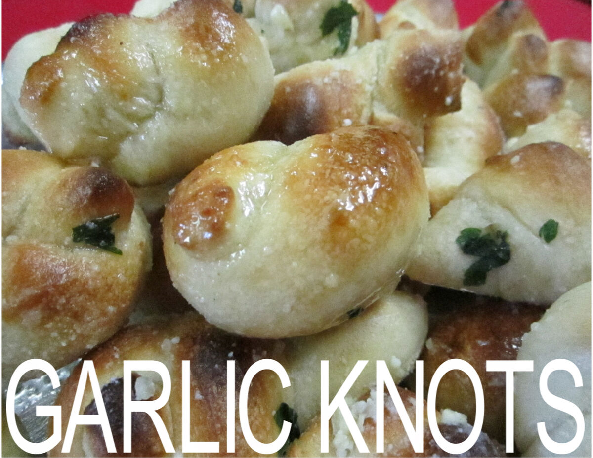Homemade garlic knots fresh baked at Schianos Las Vegas Pizza